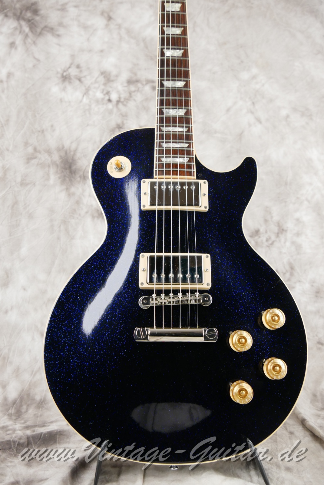 Gibson_Les Paul_Standard_Custom_Shop_edition_dark_blue_sparkle_1993-007.JPG